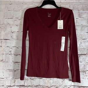 Long sleeve tee